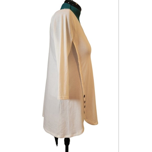 Zenana Premium Long Tee Tunic White Stretch With Button Detail Medium‎ - Picture 2 of 9